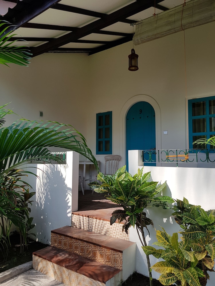 White Coconut Cottage