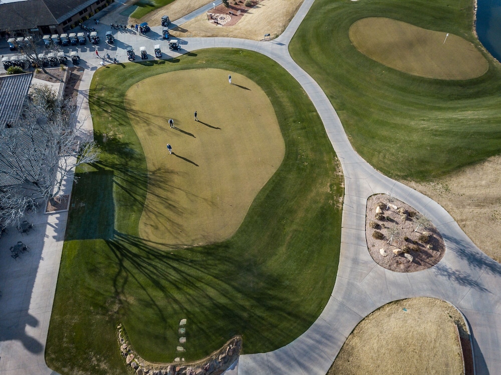 10 At Bloomington Country Club 3 Bedroom Condo by Redawning view 5