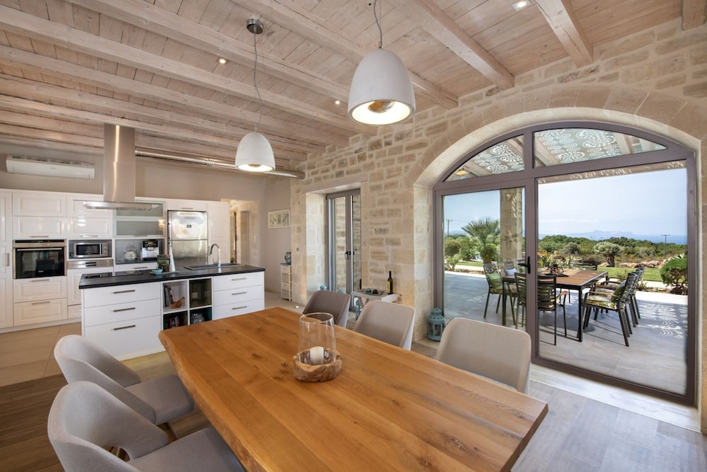 Villa Aurora Luxurius Living