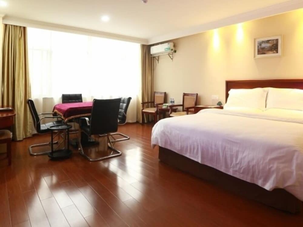 GreenTree Inn Chizhou Guichi District South Changjiang Road Express Hotel
