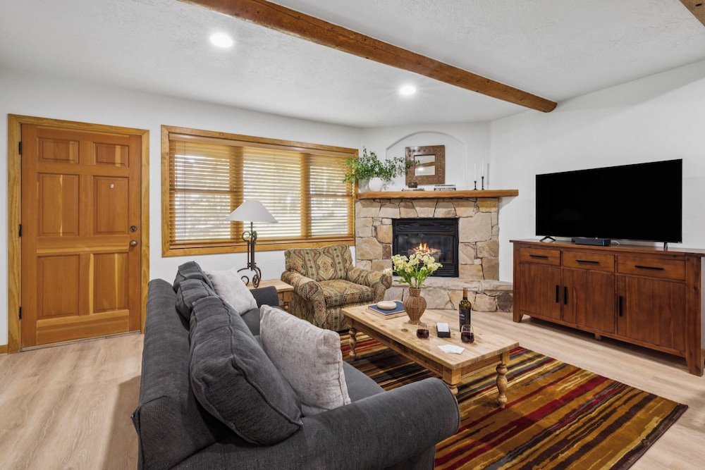 Foxglove at Deer Valley by Avantstay: A Charming Park City Getaway