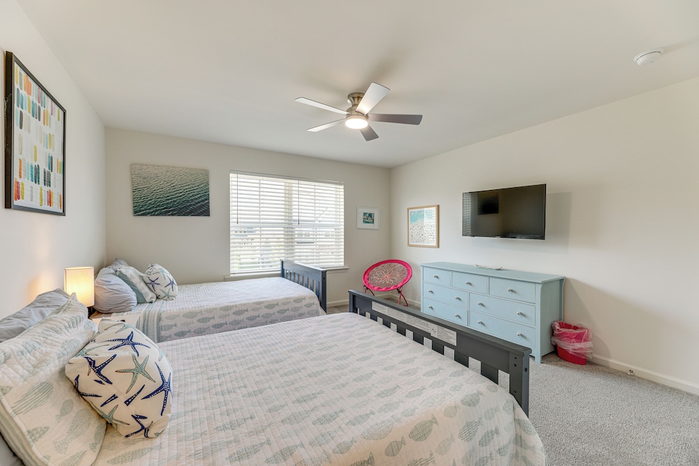< 4 Mi to Bethany Beach Boardwalk: Family Townhome