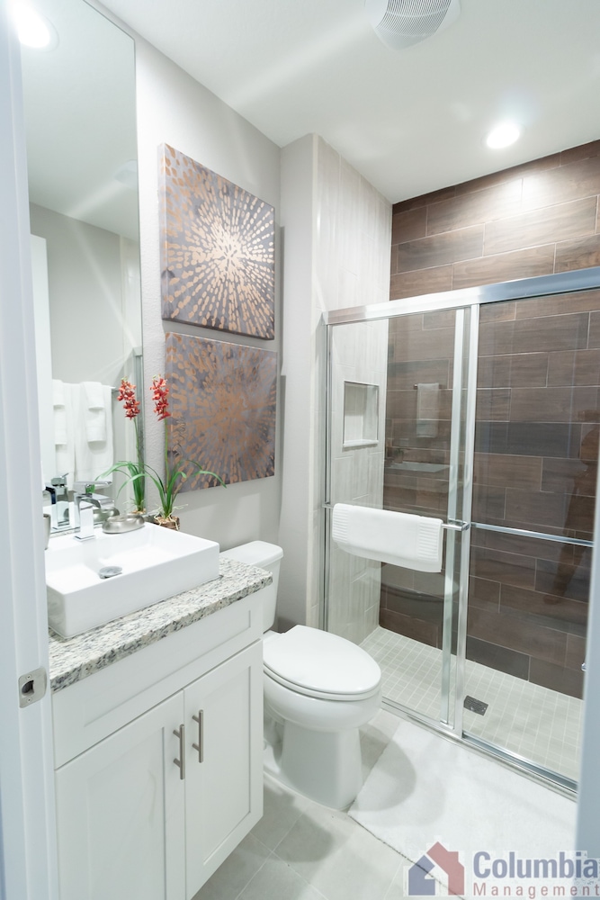 Summerville Vacation Homes by Columbia Management