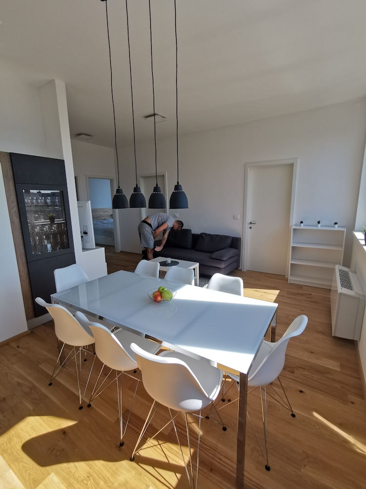 Apartments Egis Koper