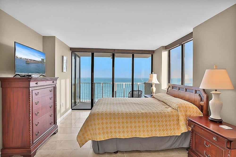Sands Beach Club Ph1114 4 Bedroom Condo