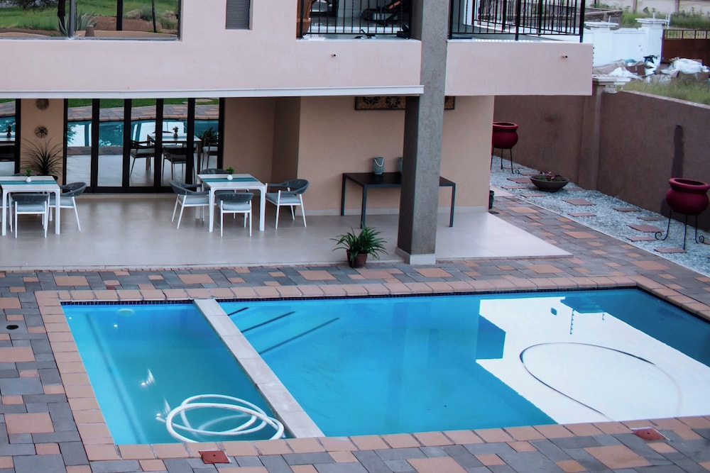 Escapade Lux Guesthouse