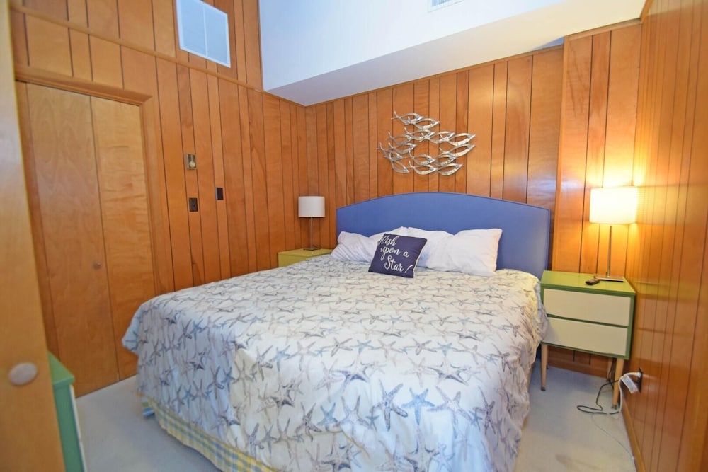 Sea Edge 3 3 Bedroom Townhouse by RedAwning view 3