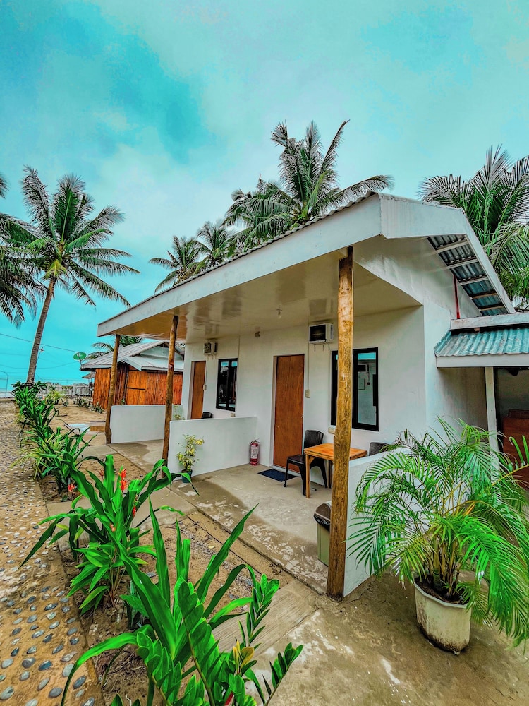 Jasmine's Inn at Bucana Beach