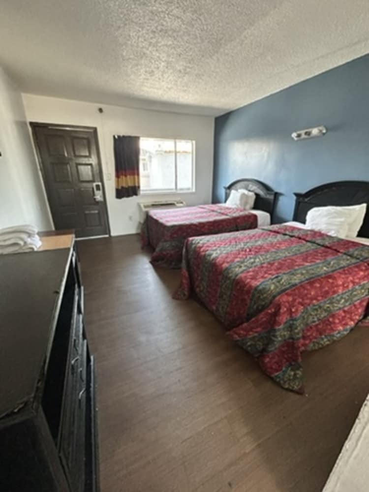 Encore Inn Inglewood