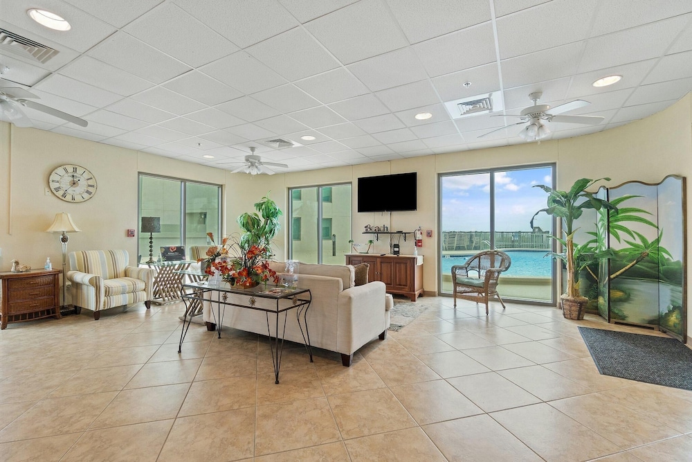 Perdido Towers East 503