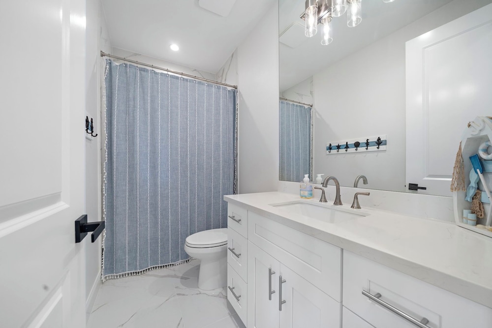 Pelican Perch by Ryson Vacation Rentals