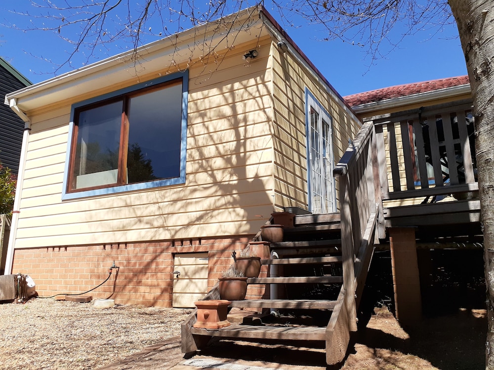 Arcadia Cottage
