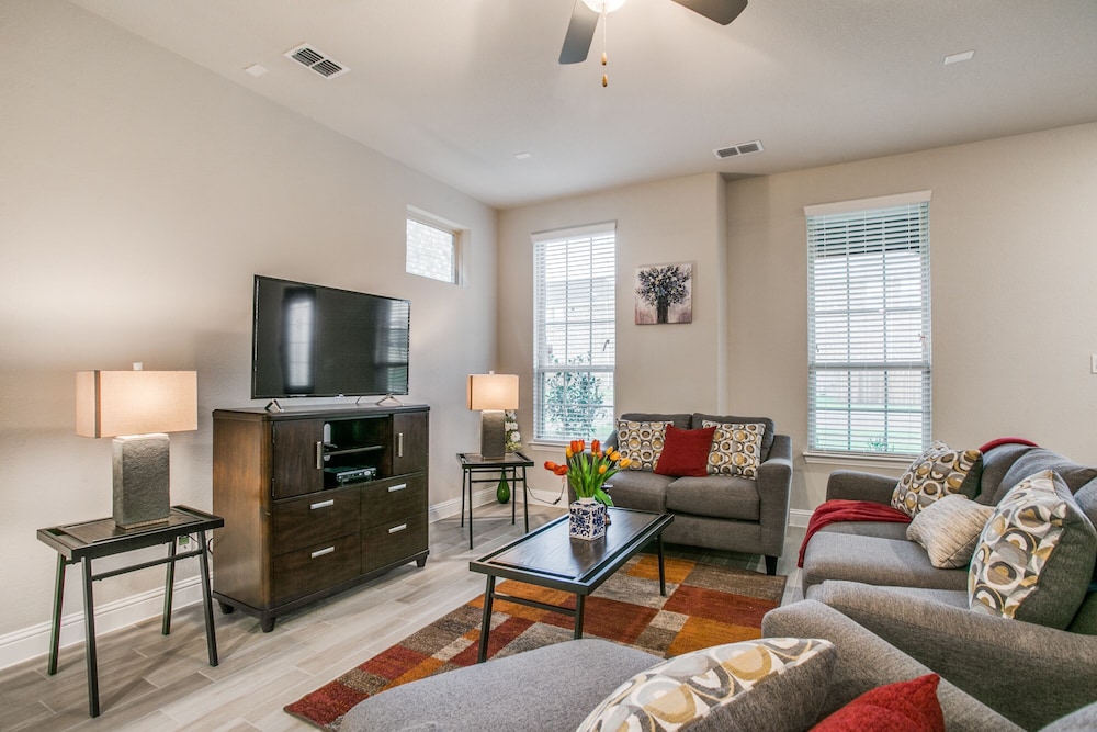 Dallas / Fort Worth Vacations - Beautiful furnished 3 bedroom Allen Home - Property Image 1