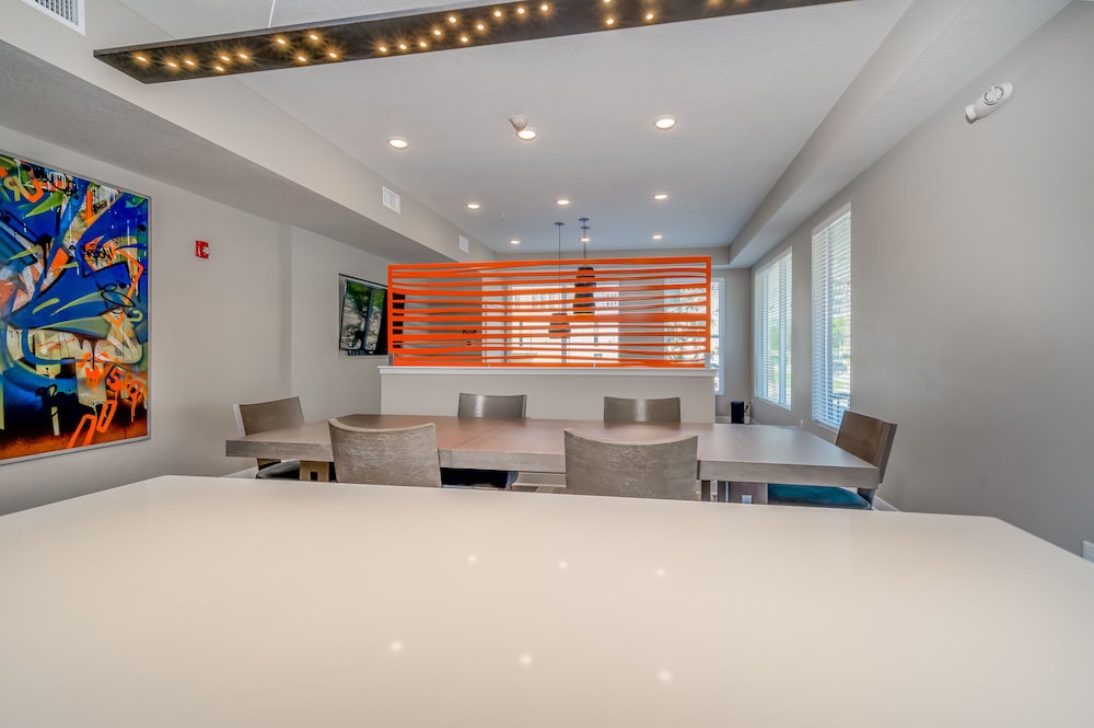 meeting & event spaces