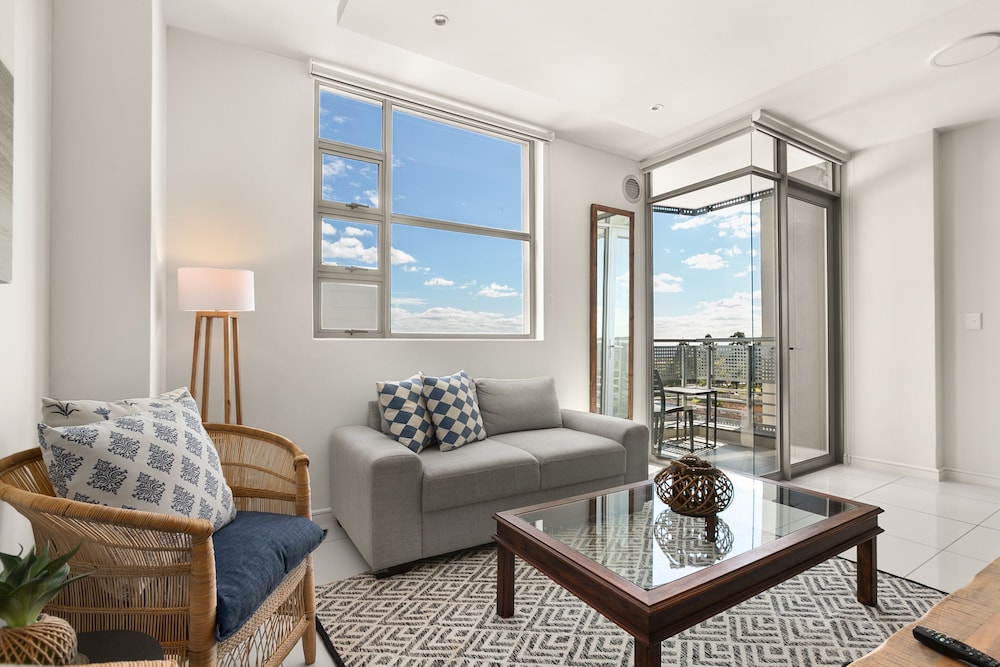 The Median Apartments