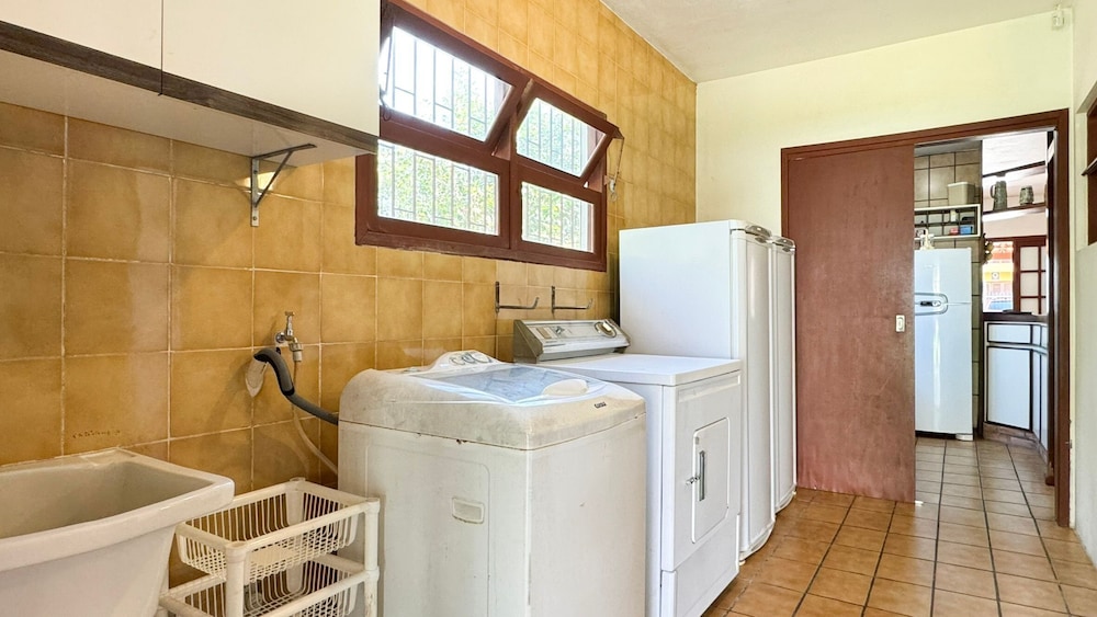 Casa Aconchegante a 100 metros da praia