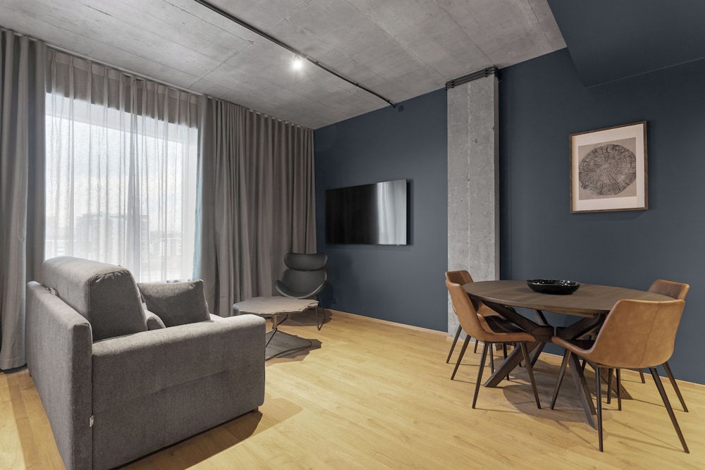 Aurora Nooks