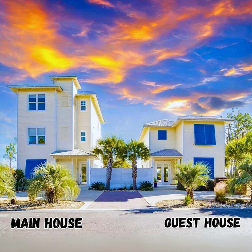 Gulf Shores Escape Walk to Waves Pool Golf Views