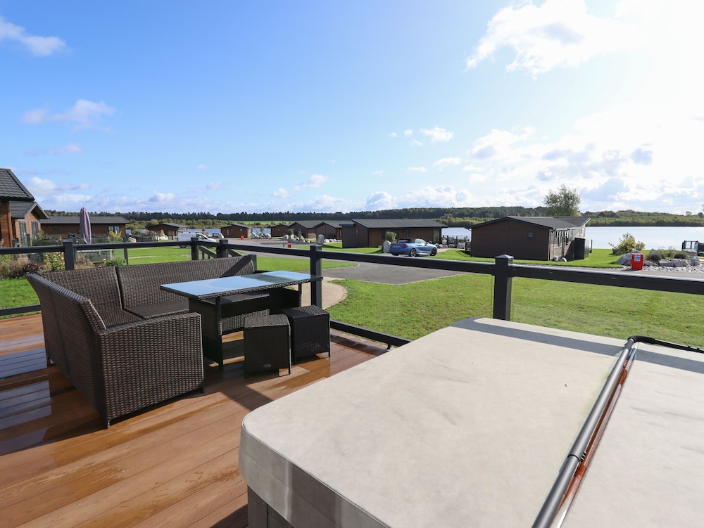 35 Delamere Point