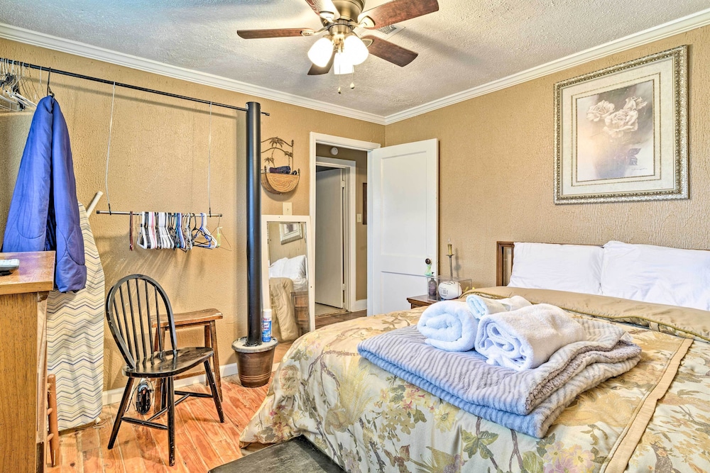 Oxford Vacations - Oxford Home on Private Land < 7 Mi to Dtwn! - Property Image 22