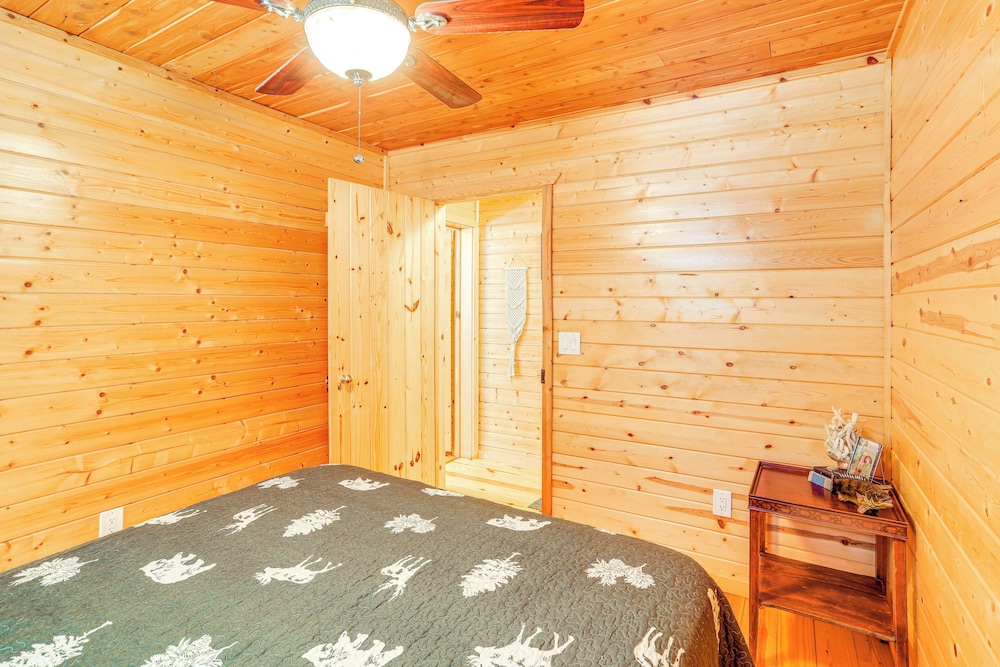 Fire Pit, Screened Deck: Riverfront Ozarks Cabin!