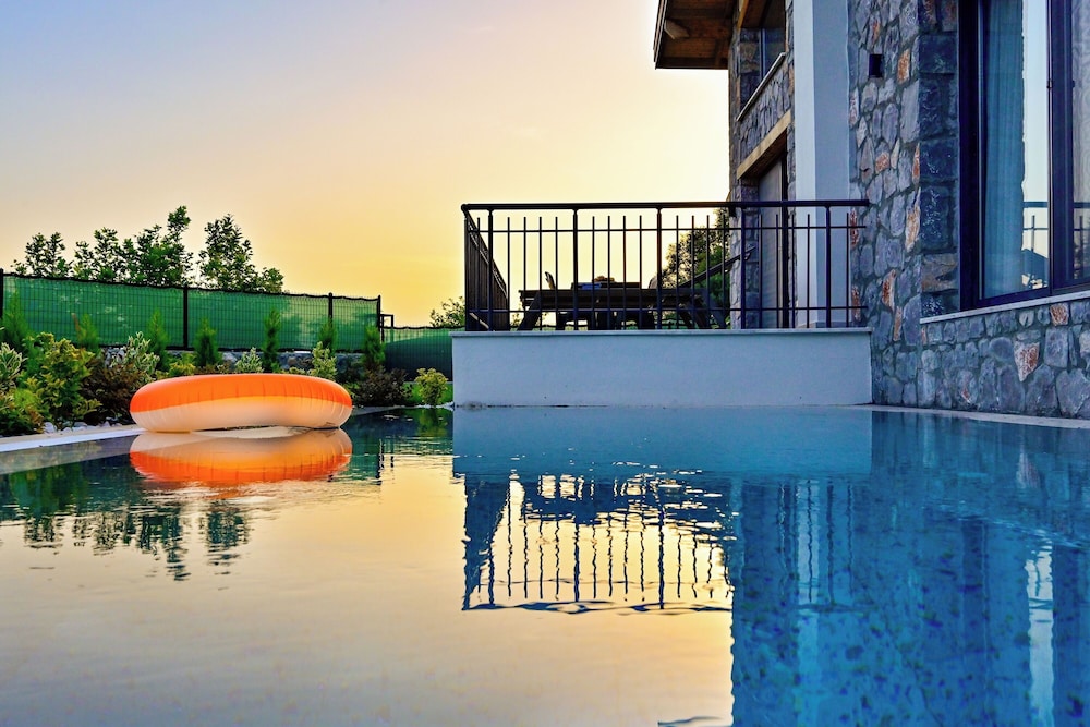 Yaka Esinti Villa