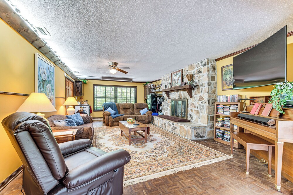 Lake Access + Private Patio: Sunny Inverness Apt!