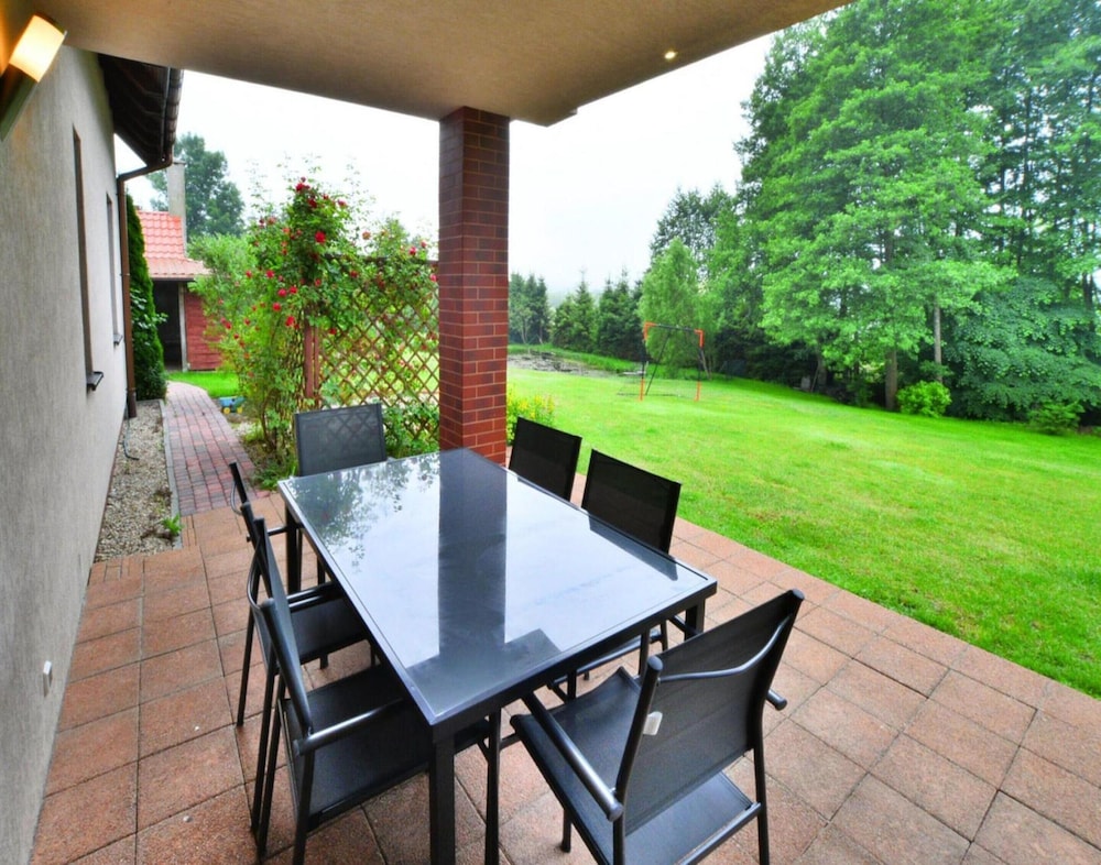 Villa in Swiecianowo Near Ostrowieckie Lake