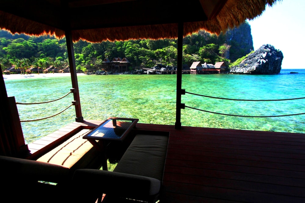 Cauayan Island Resort