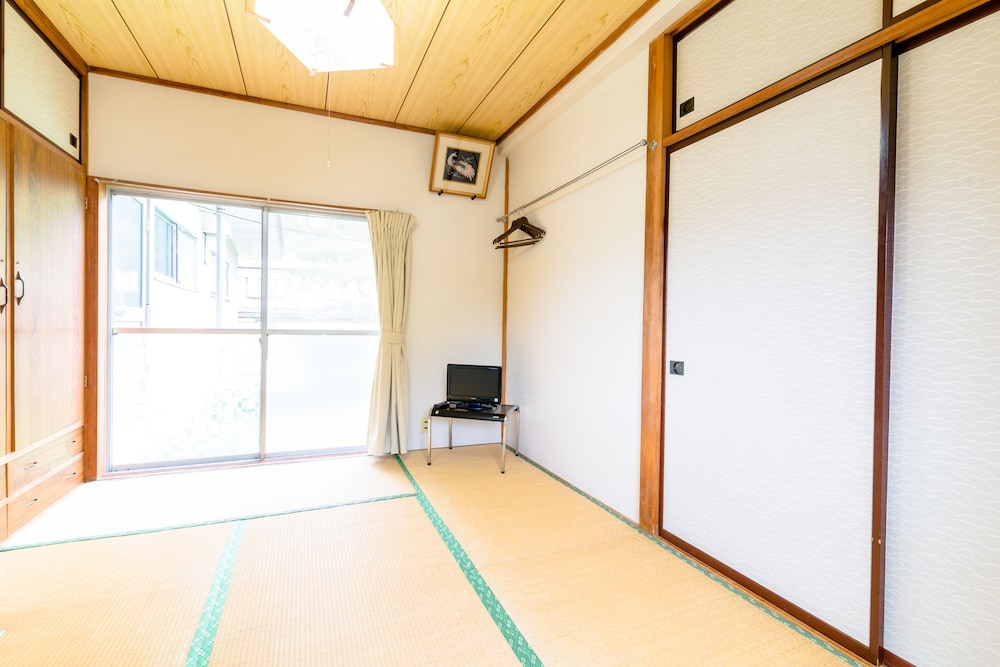 Minshuku Tsukimiya