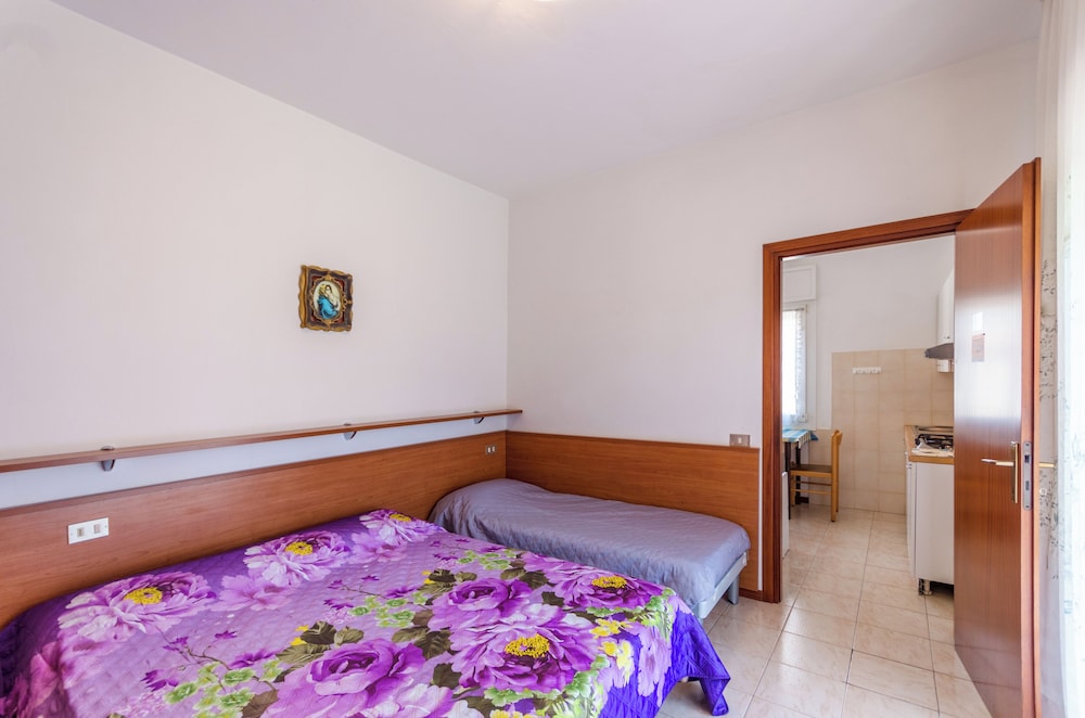 Great Apartment a few Steps From the Beach