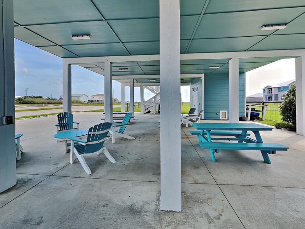 Inn at Bleu Estuary by Miss Kitty’s