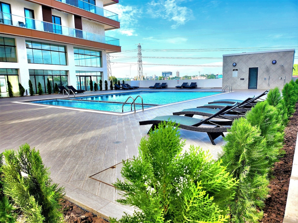 Chafford Suite-Douglas Luxury Apartments