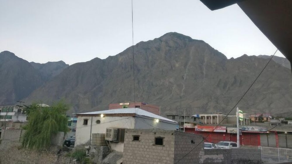 Photo 8