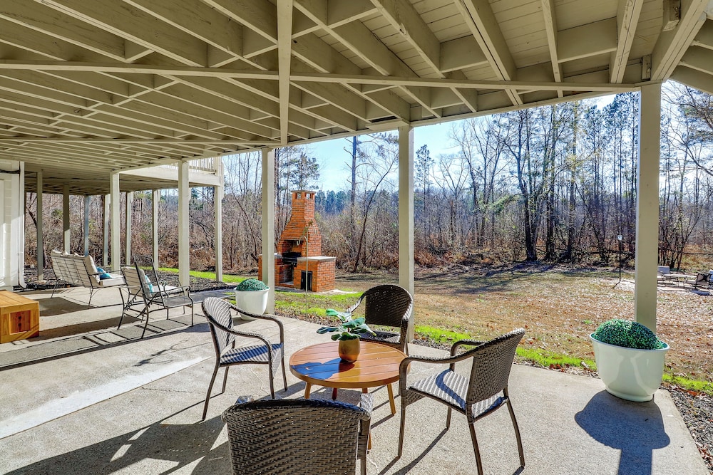 Private Lake & Trails: Secluded Woodstock Retreat