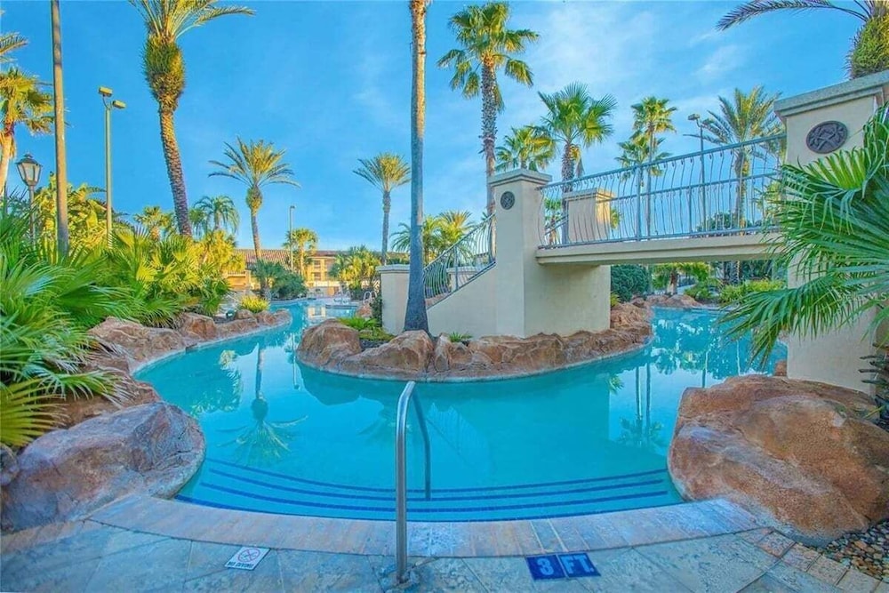 Regal Palms Swanky