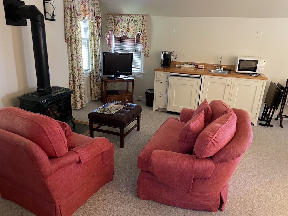 Wilmington Vacations - The Inn at Montchanin Village, a Historic Hotel of America - Property Image 75