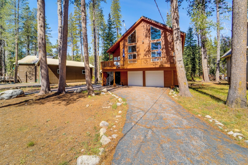 Snowshoe & Sled On-site! Soda Springs Cabin view 4