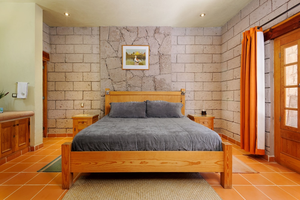 Los Encinos Countryside Nature & Privacy