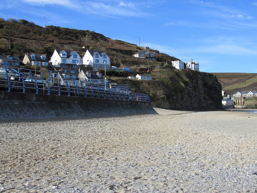 Beach Cottage