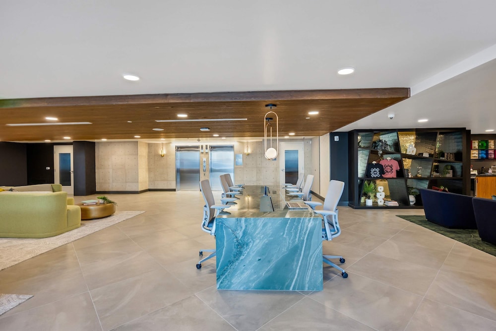 Luxury 2BR by Oneluxstay
