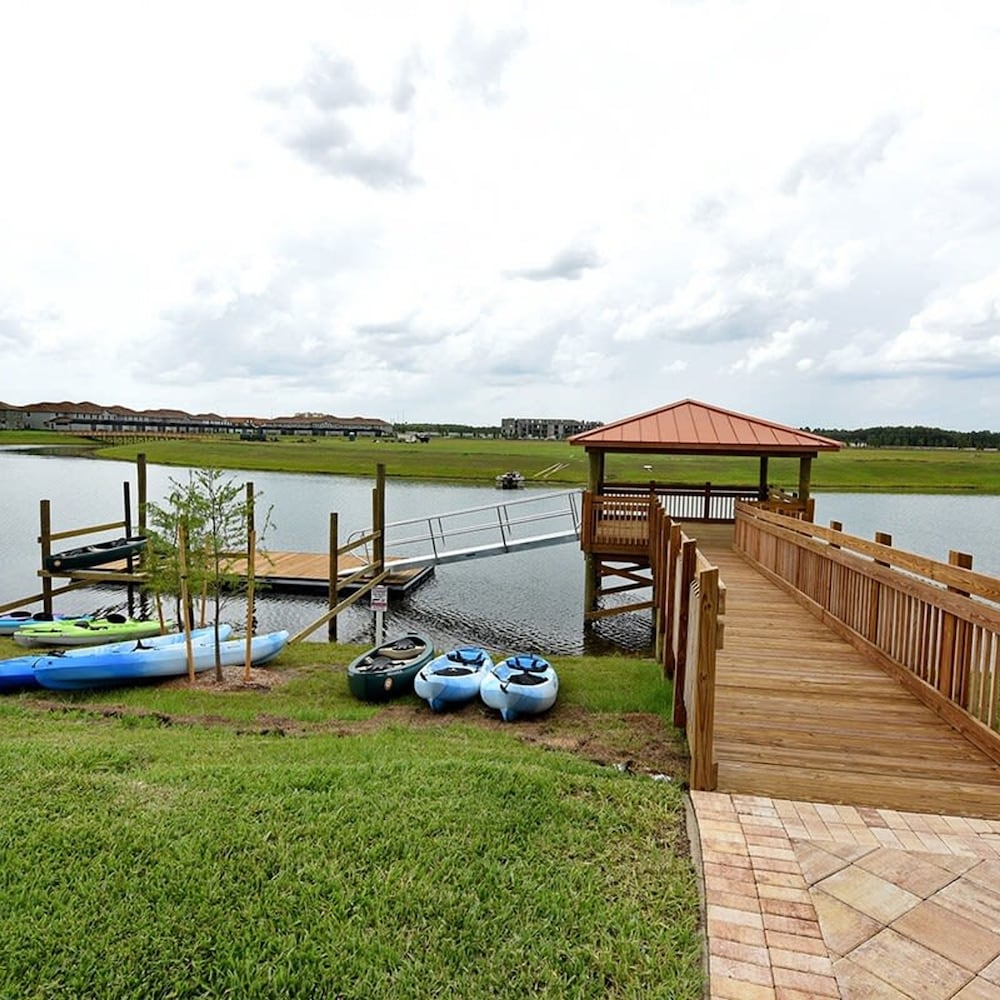 4721 Unit 105 Stunning Apartment 2BD