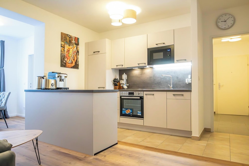 Comfy 2BR 1LR Apartment Donaustadt