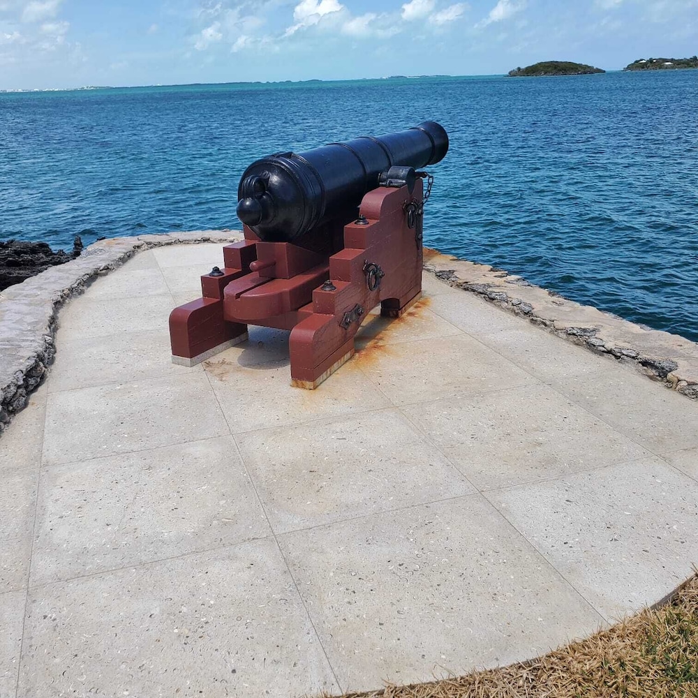 SanAndros Airbnb - Property Image 7