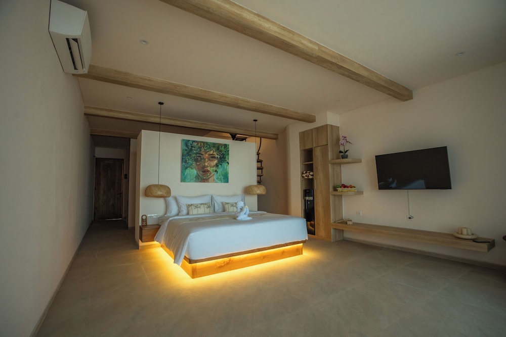 Bohemian Beachfront Apartments