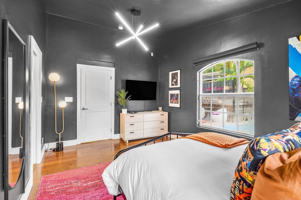 Chic Retreat Heated Pool Floats Close to Beach