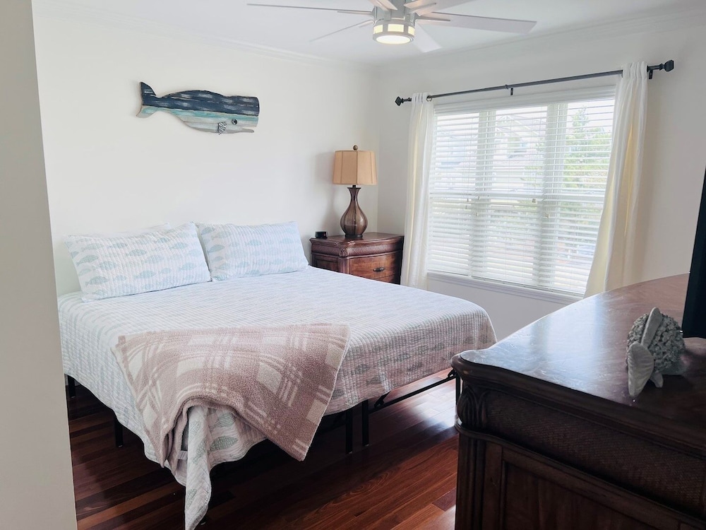 Caseata 5 Bedroom Home by Redawning view 5