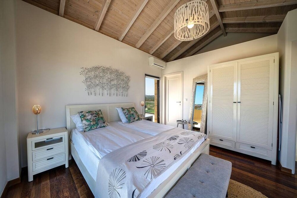 Tersanas Villas
