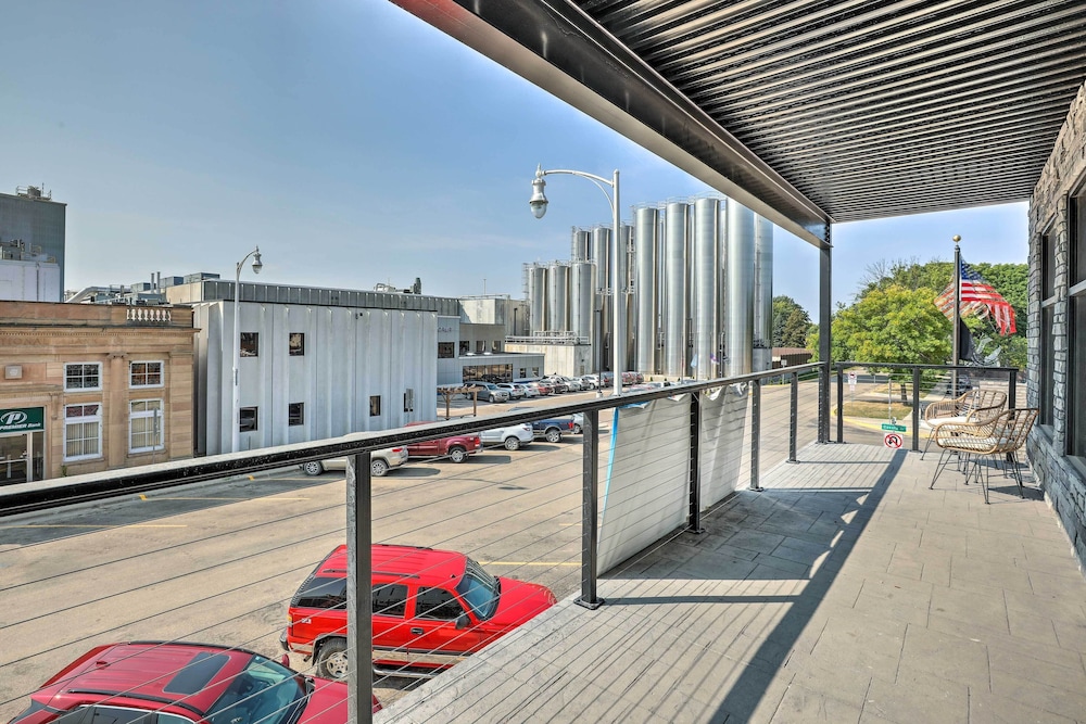 Lake Norden Apartment w/ Spacious Balcony! - Property Image 6