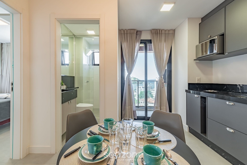 MHF II Apts Variados em Prédio com Vista para o Mar em Itapema